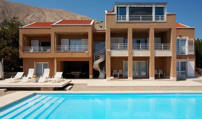 moderne Villa mit Pool