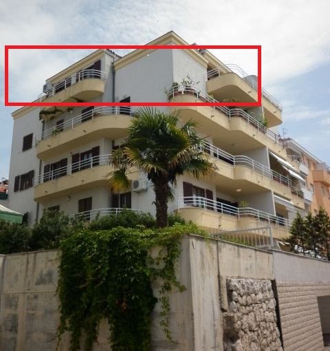 Dreizimmer Wohnung in einer urbanen Villa
